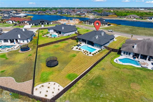 1933 Magnolia Falls Dr, Corpus Christi, TX 78415