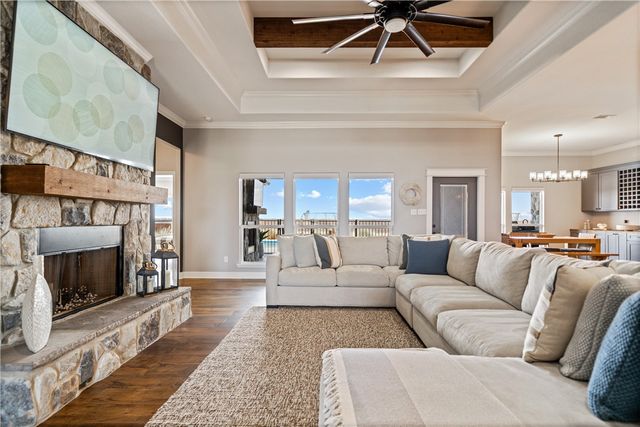 1933 Magnolia Falls Dr, Corpus Christi, TX 78415