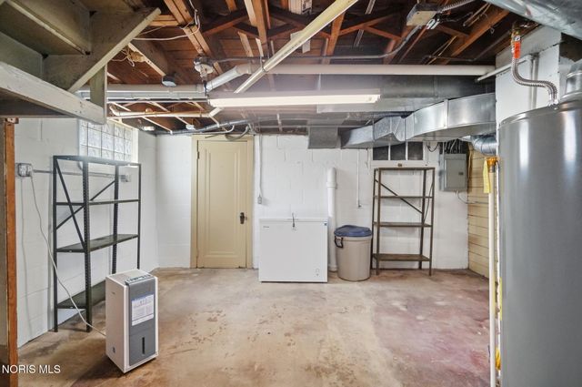 3025 Sherbrooke Road, Toledo, OH 43606