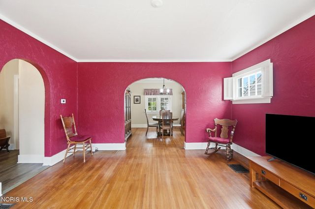 3025 Sherbrooke Road, Toledo, OH 43606