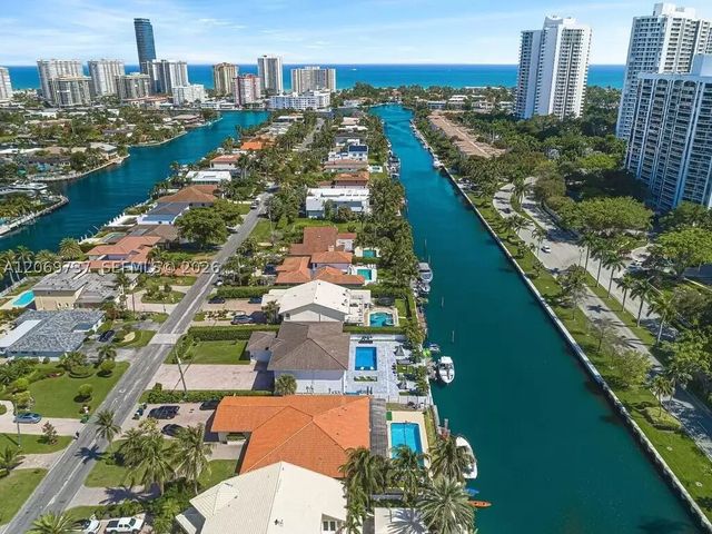 437 Holiday Dr, Hallandale Beach, FL 33009