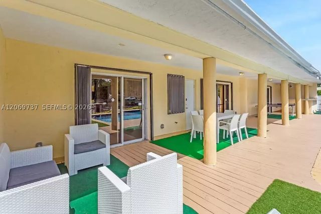 437 Holiday Dr, Hallandale Beach, FL 33009