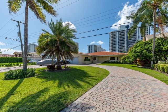 437 Holiday Dr, Hallandale Beach, FL 33009