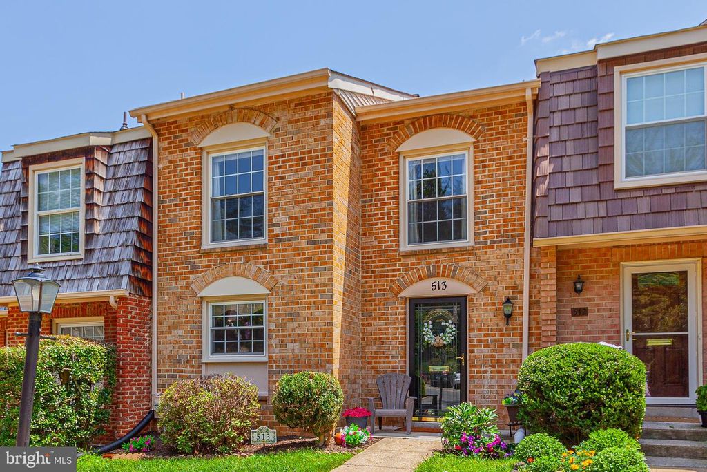 513 MEADOW HALL DR #D513, Rockville, MD 20851