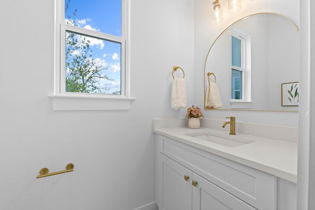 909 Calle Limon 2, Austin, TX 78702