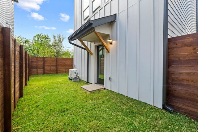 909 Calle Limon 2, Austin, TX 78702