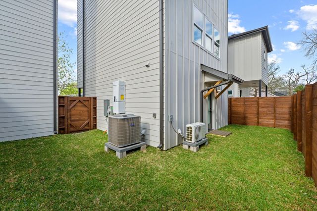 909 Calle Limon 2, Austin, TX 78702