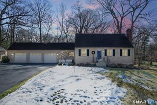 18 Ledgewood Drive, Farmington, CT 06032