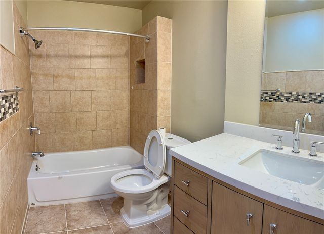 1213 Hawley Lane, Dallas, TX 75217