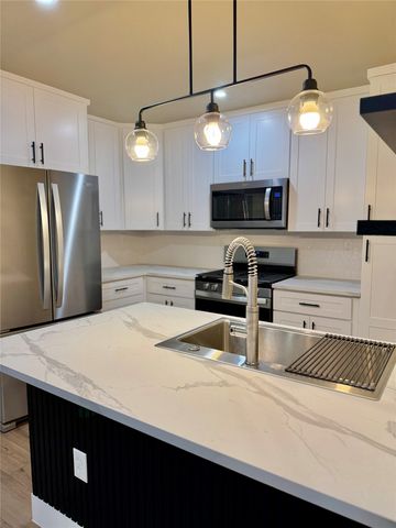 1213 Hawley Lane, Dallas, TX 75217