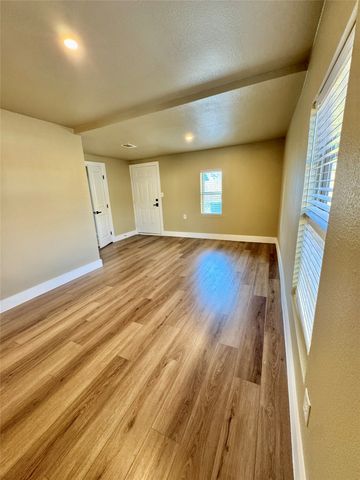 1213 Hawley Lane, Dallas, TX 75217