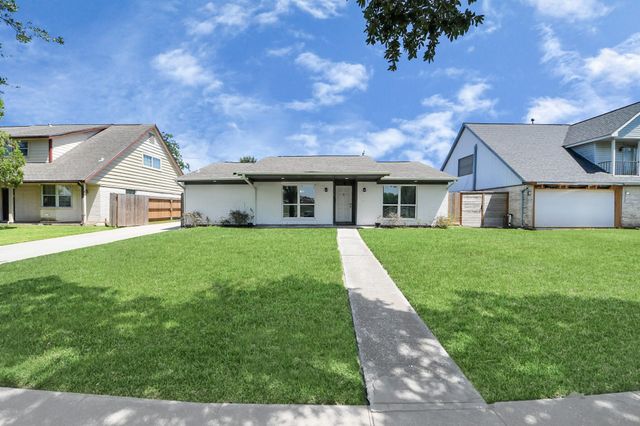 11218 Sagedowne Lane, Houston, TX 77089