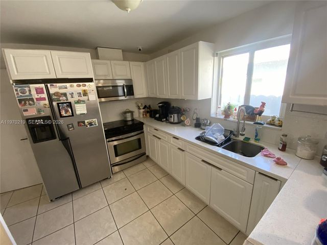 3251 SW 67th Ave, Miami, FL 33155