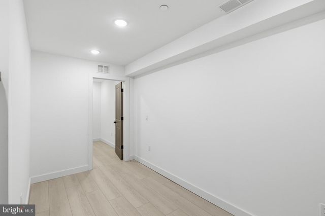 1032 W ORLEANS ST, Philadelphia, PA 19133