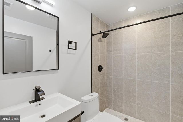 1032 W ORLEANS ST, Philadelphia, PA 19133