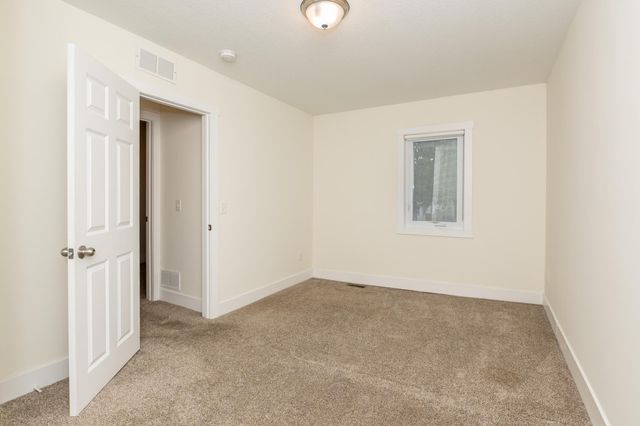 406 Russell Avenue N, Minneapolis, MN 55405