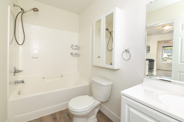406 Russell Avenue N, Minneapolis, MN 55405