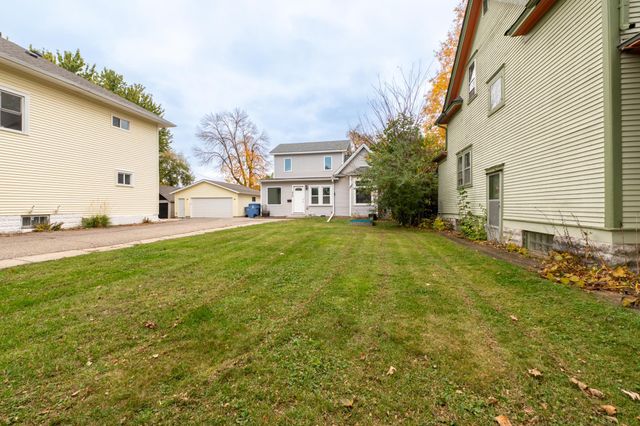 406 Russell Avenue N, Minneapolis, MN 55405