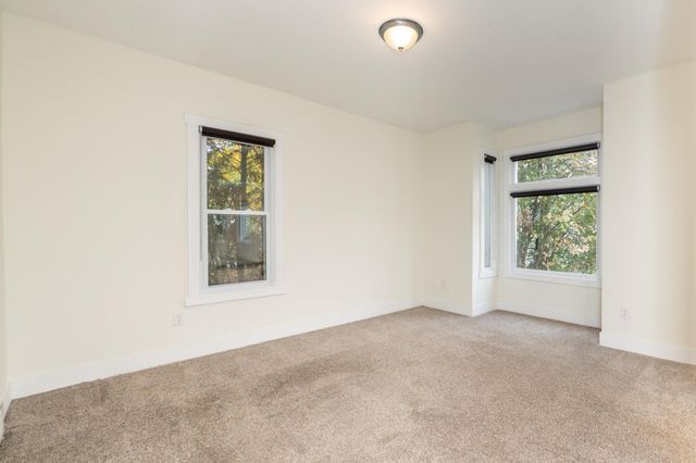 406 Russell Avenue N, Minneapolis, MN 55405