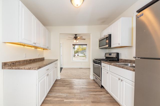 406 Russell Avenue N, Minneapolis, MN 55405
