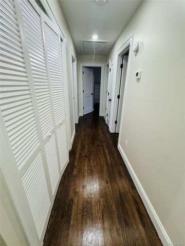 11 Elm Street, Islip, NY 11751