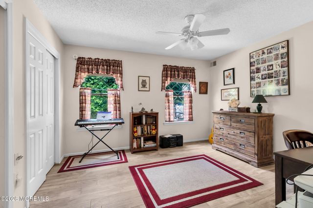 4 Hampton Drive, Marlboro, NJ 07746