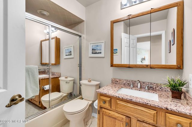 4 Hampton Drive, Marlboro, NJ 07746