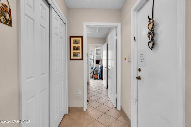 4 Hampton Drive, Marlboro, NJ 07746