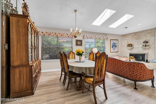 4 Hampton Drive, Marlboro, NJ 07746