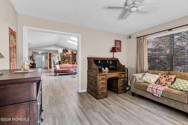 4 Hampton Drive, Marlboro, NJ 07746