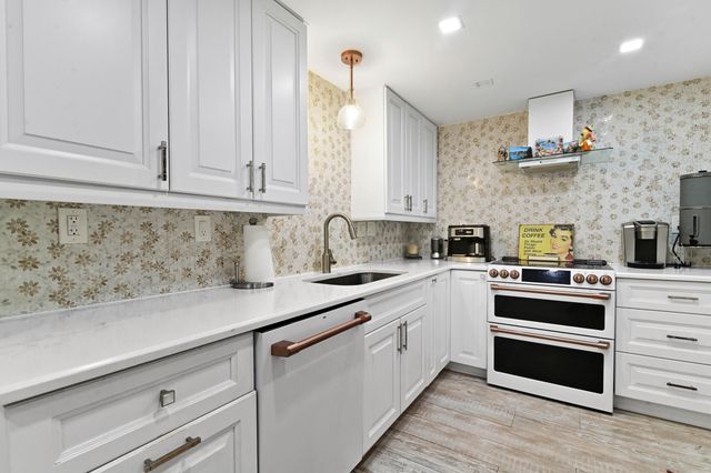2840 S Ocean Boulevard 109, Palm Beach, FL 33480