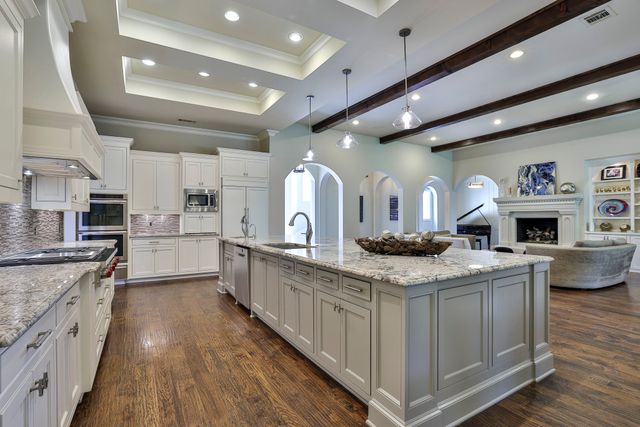 7001 Oakmont Terrace, Fort Worth, TX 76132