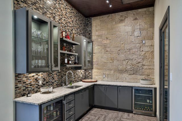 7001 Oakmont Terrace, Fort Worth, TX 76132