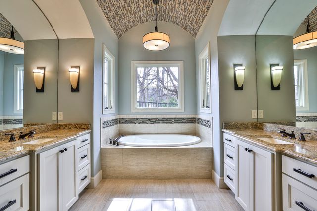 7001 Oakmont Terrace, Fort Worth, TX 76132