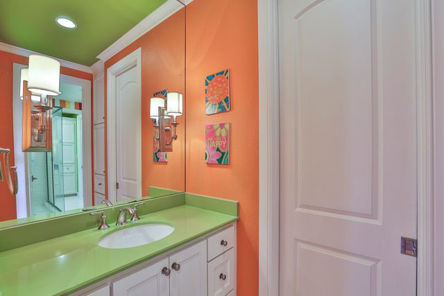 7001 Oakmont Terrace, Fort Worth, TX 76132