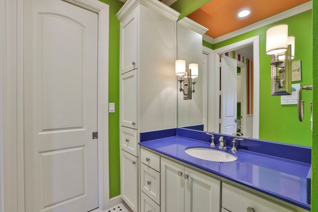 7001 Oakmont Terrace, Fort Worth, TX 76132