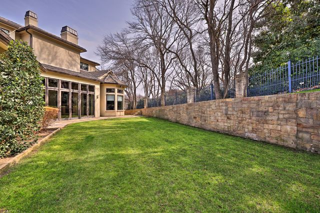 7001 Oakmont Terrace, Fort Worth, TX 76132