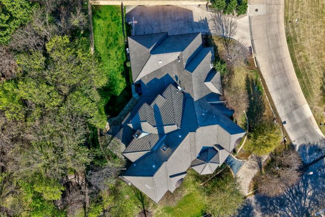 7001 Oakmont Terrace, Fort Worth, TX 76132