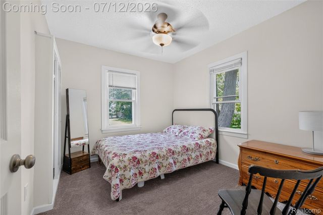 25450 6th Street, Grosse Ile Township, MI 48138