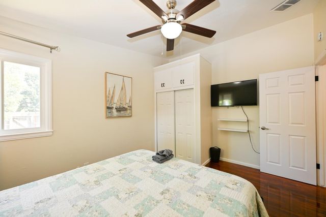 1116 W Dakota Avenue, Fresno, CA 93705