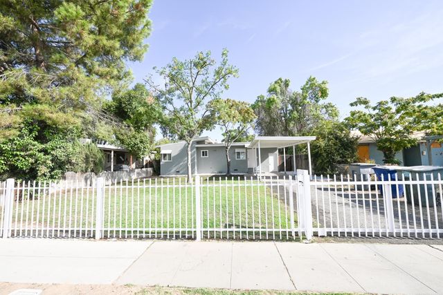 1116 W Dakota Avenue, Fresno, CA 93705