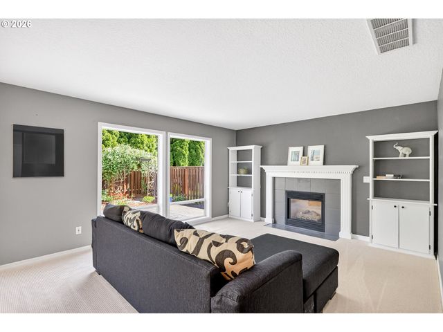 16881 Sw STELLAR Dr, Sherwood, OR 97140