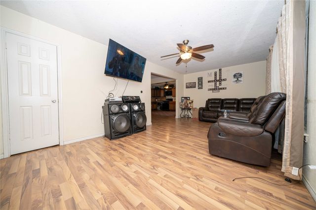 2217 Gaylord Drive, Dallas, TX 75227
