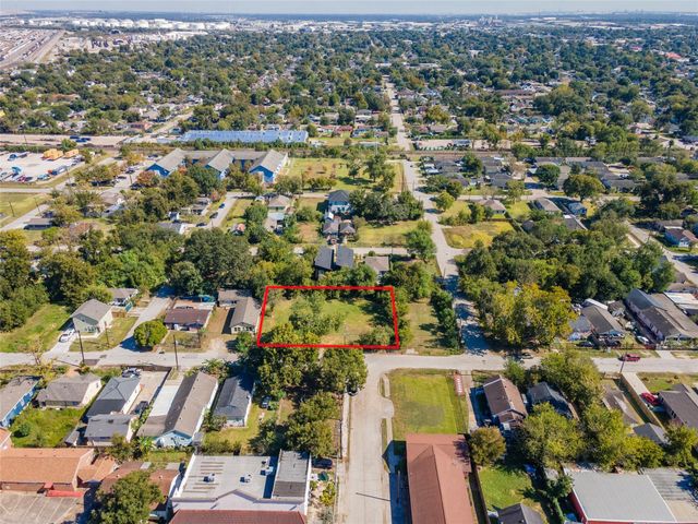 2306 Chew Street, Houston, TX 77020
