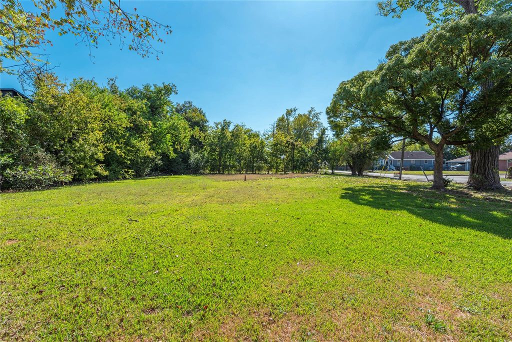 2306 Chew Street, Houston, TX 77020