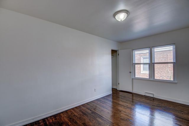 1450 W 35th Avenue, Gary, IN 46408