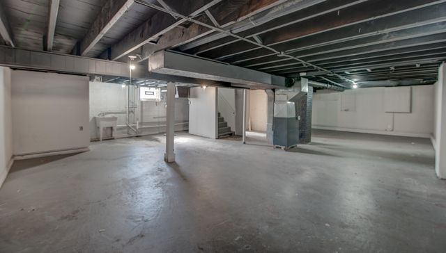 1450 W 35th Avenue, Gary, IN 46408