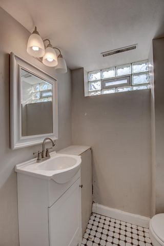 1450 W 35th Avenue, Gary, IN 46408