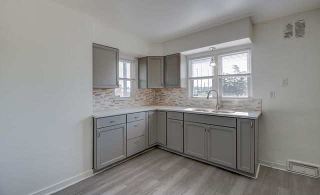 1450 W 35th Avenue, Gary, IN 46408