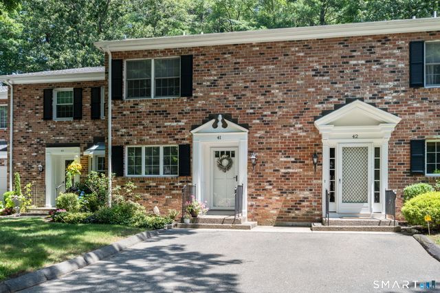 41 Tunxis Village 41, Farmington, CT 06032